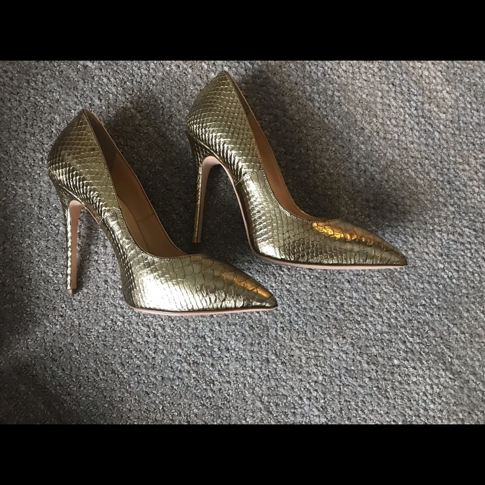 Giuseppe Zanotti Gold Snakeskin Pumps